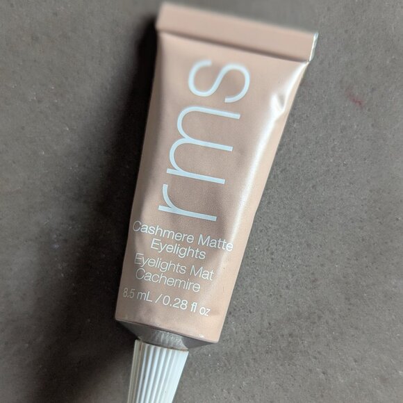 RMS Beauty Cashmere Matte Eyelight Eyeshadow | TUNDRA TAUPE: A light desert sand - Picture 9 of 14